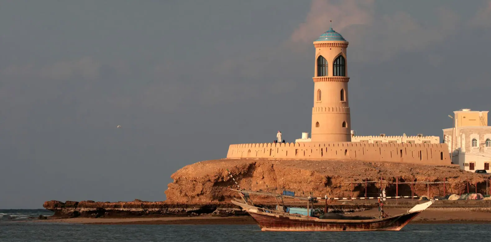 A lighthouse in Sur near the Chedi Muscat